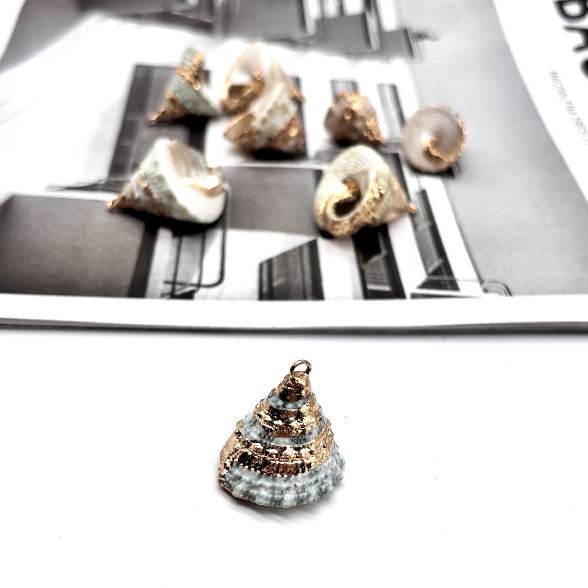 White spots green 15-20mm