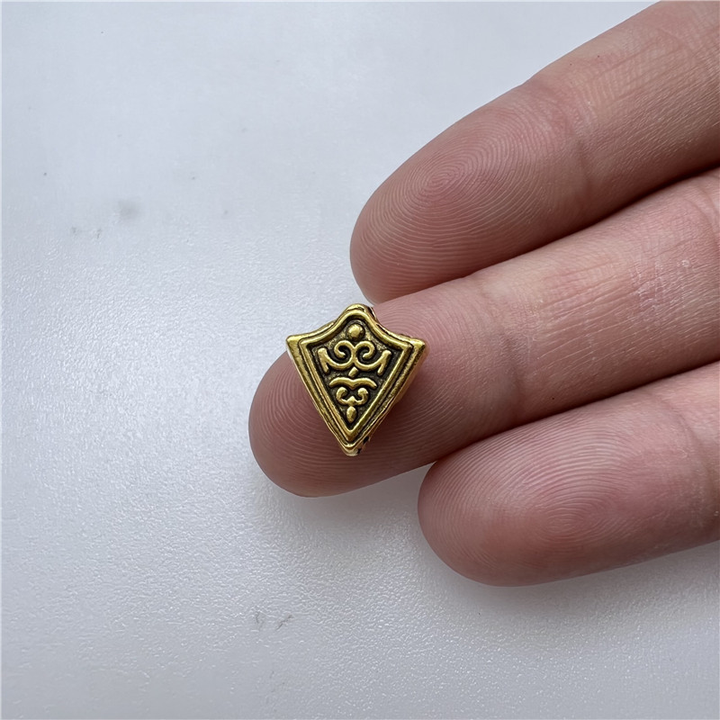 4:02 antique gold color about 335 pieces