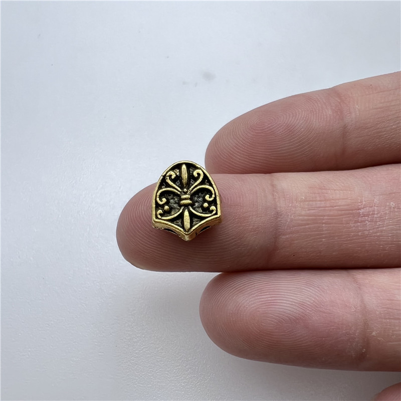 8:04 antique gold color about 310 pieces