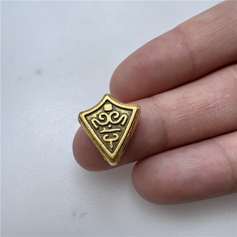 10:05 antique gold color about 163 pieces