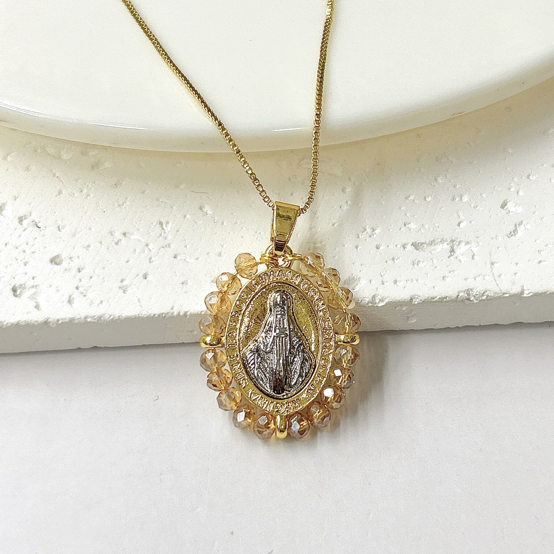 2:Light yellow two-tone female necklace pendant