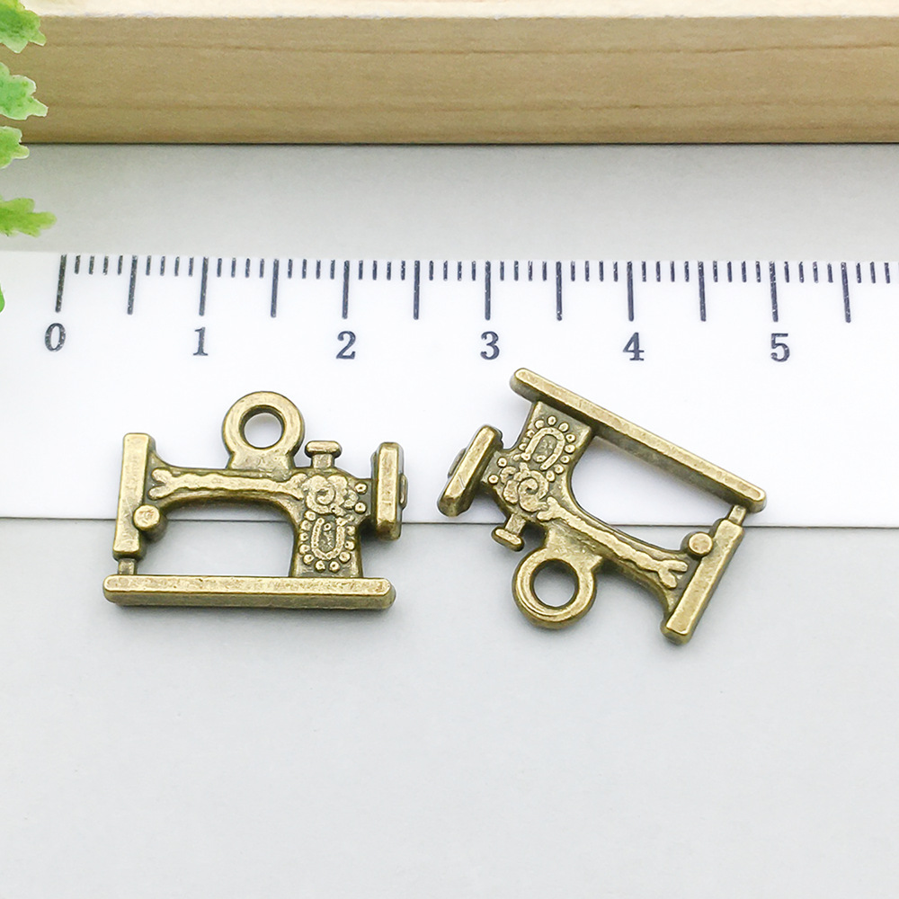 1 antique bronze  sewing machine 19*15mm-1.9g-2027