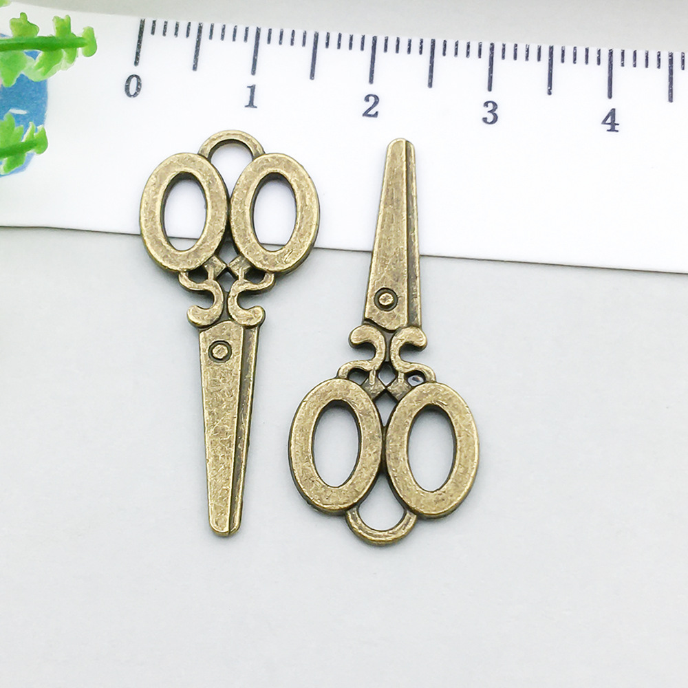 14:antique bronzecissors 15*34mm-1.7g-20275