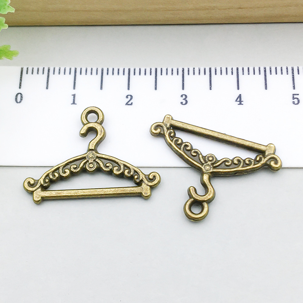 21:antique bronzeclothes hanger 24*17mm-1.1g-20282