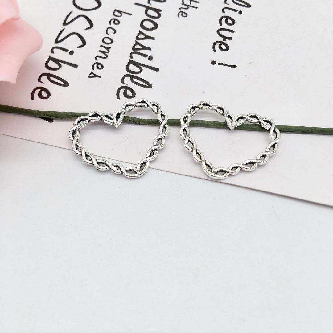 2:staroitné stříbrné barvě