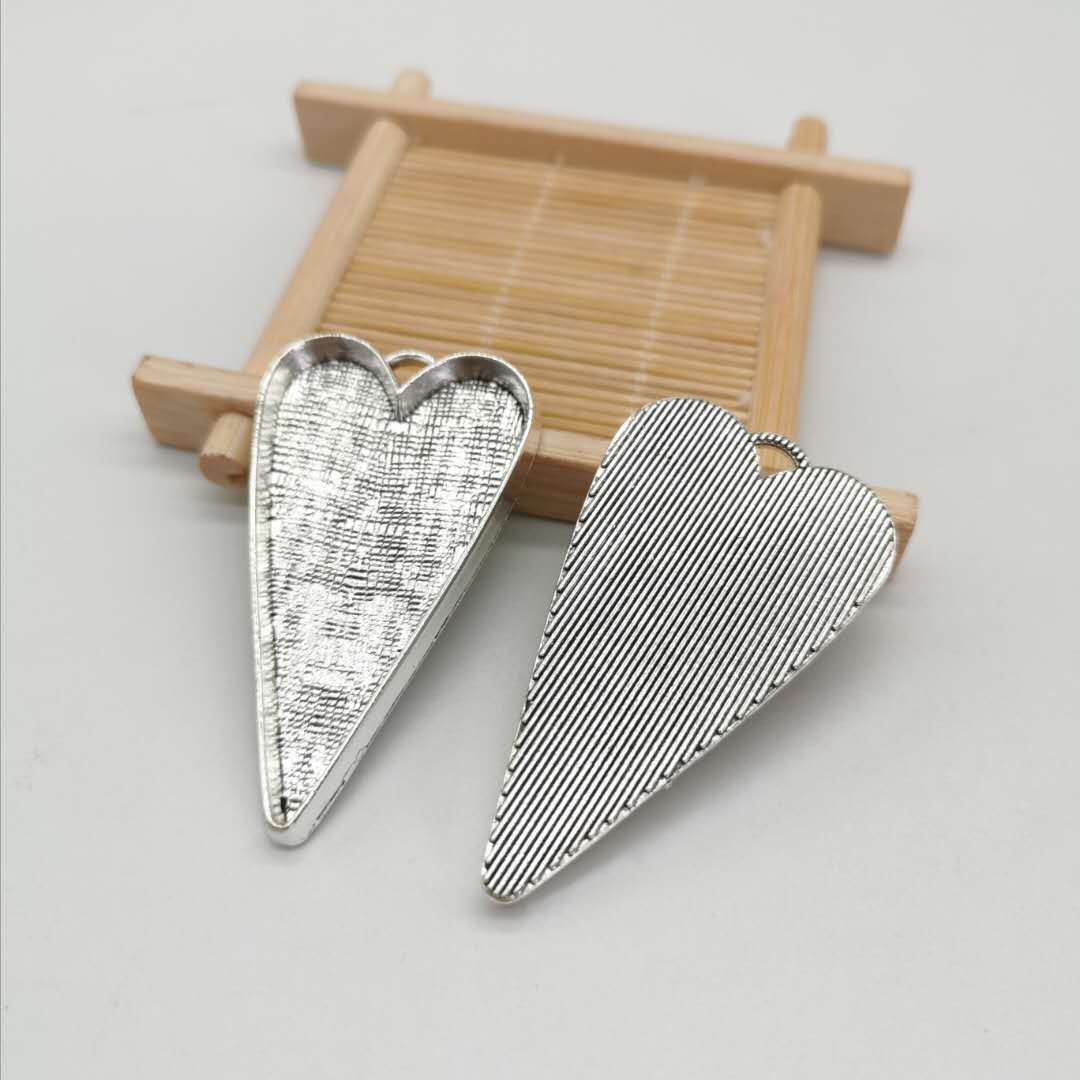 2:antike silberne Farbe