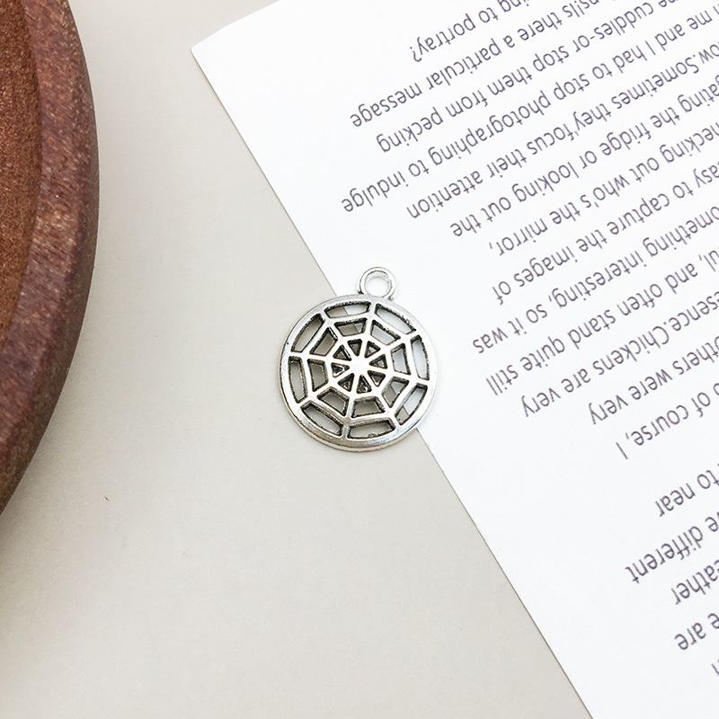 15:Halloween ancient silver spider web 14x17mm-15159/0.7g