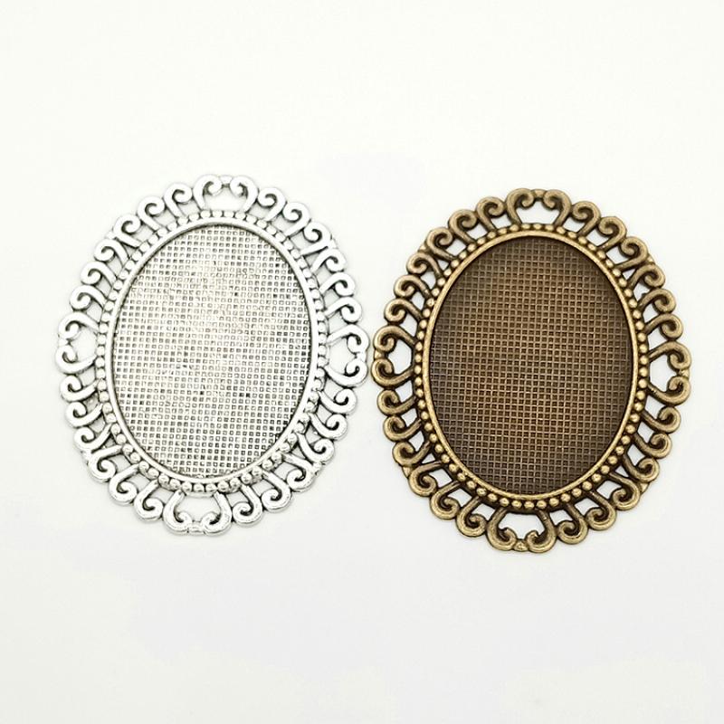 2 antike silberne Farbe