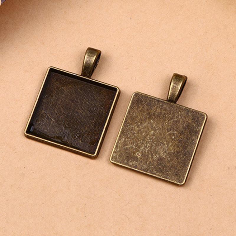 9:Small square base into: 20mm