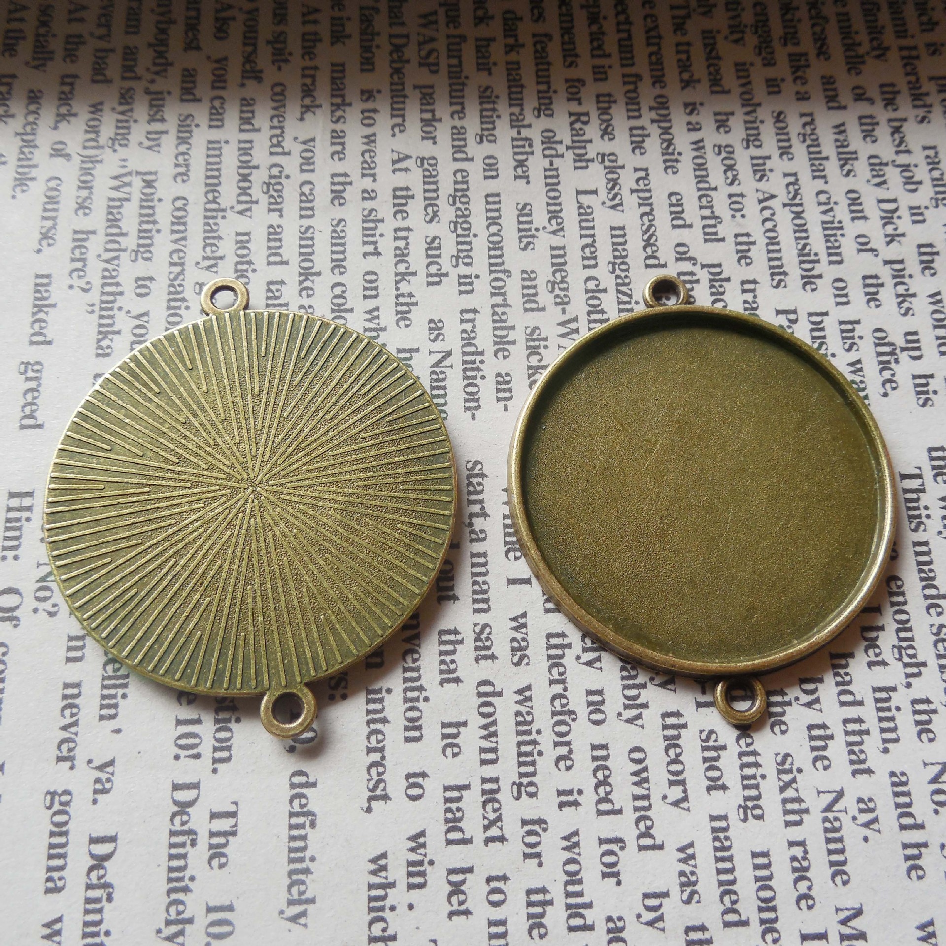 antique bronze color Dimension 6: Inner diameter 1