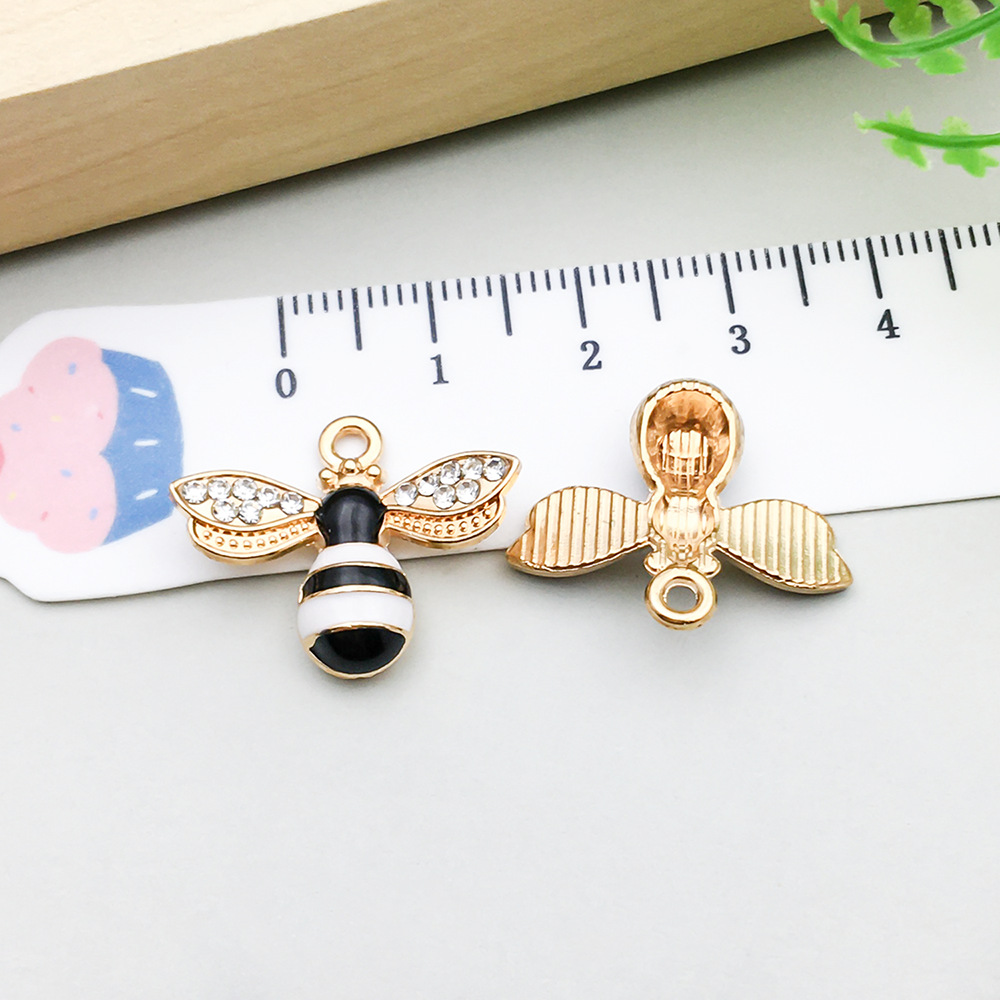 11:black oil dripping bee 18*22mm-1.5g-11874