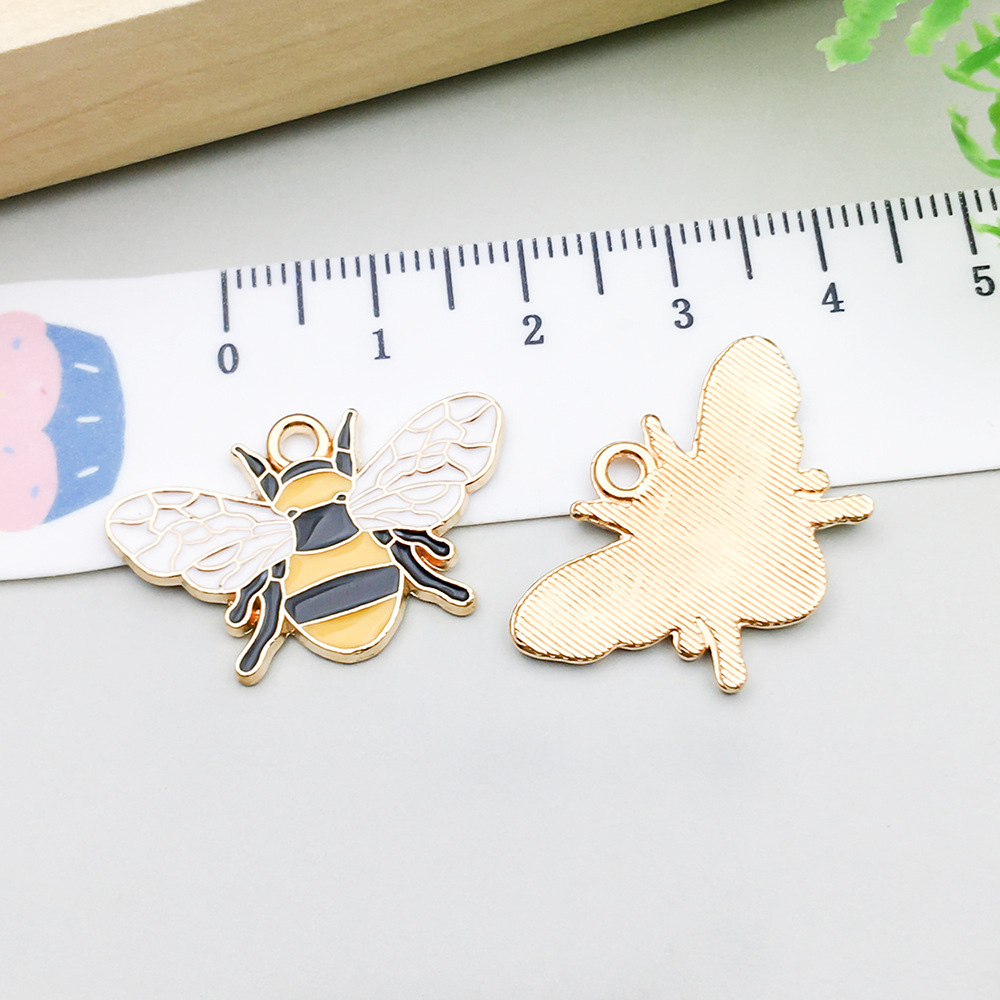 12:black oil dripping bee 26*17mm-1.7g-11996