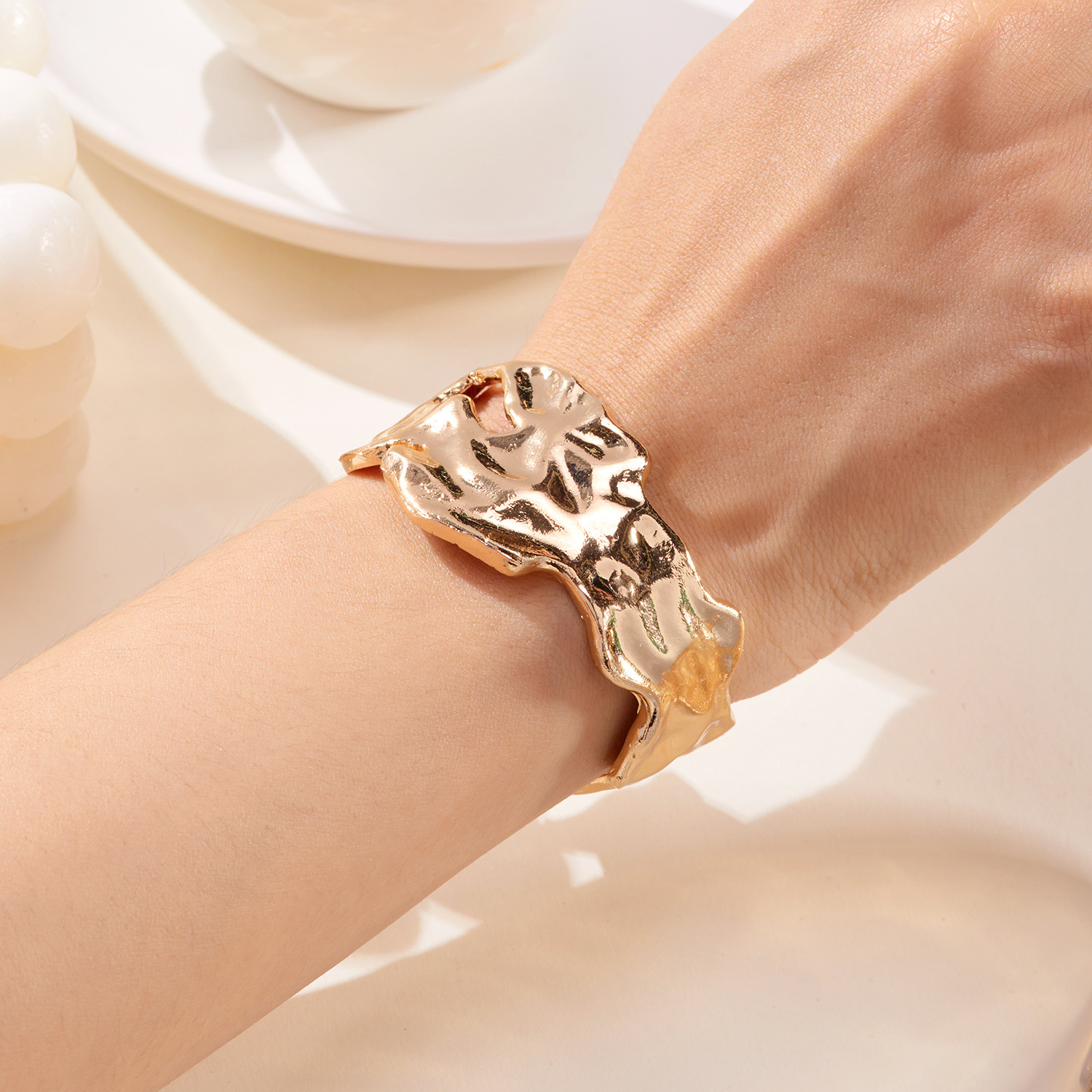 8:Br25y0026-3 bracelet