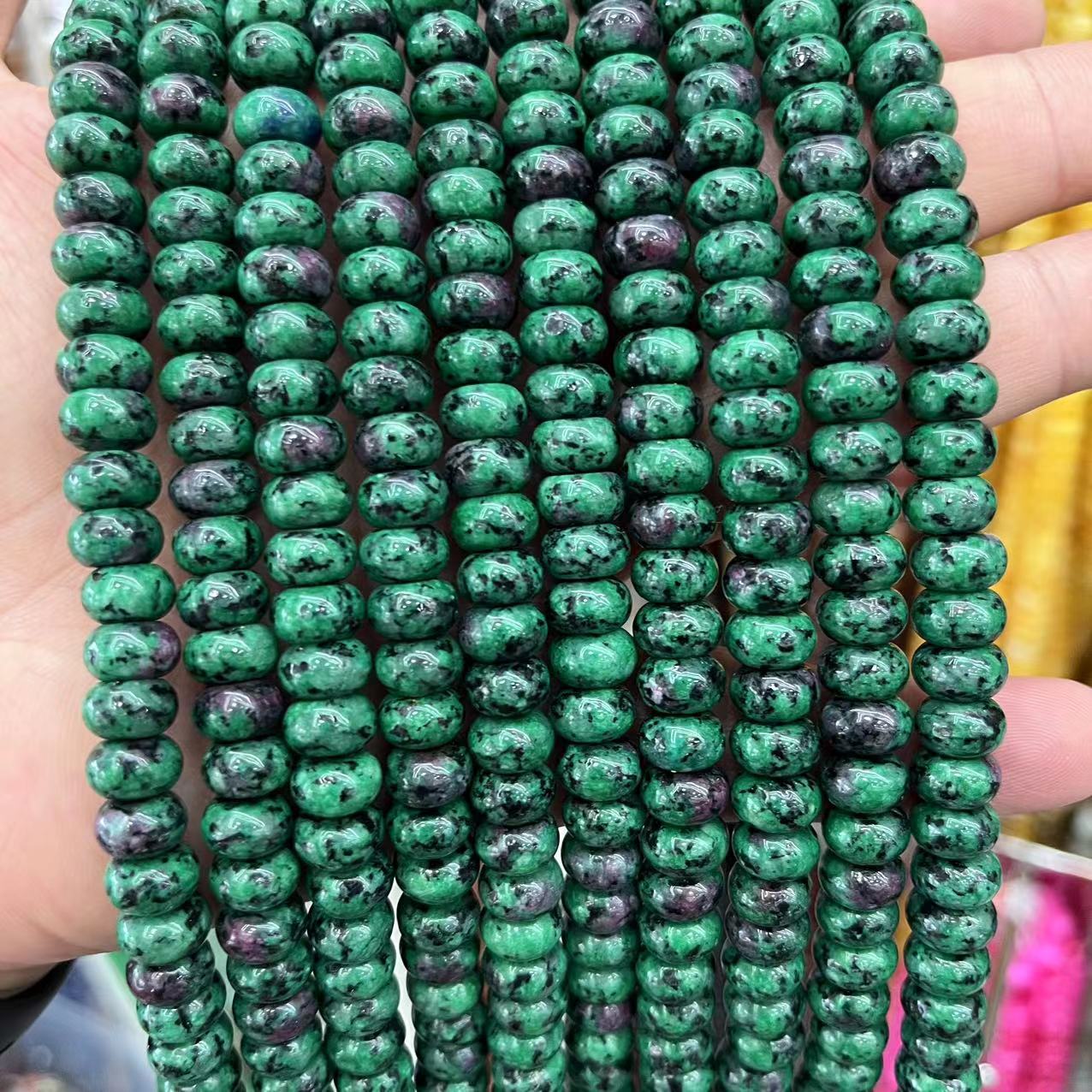 6:Red and green treasure