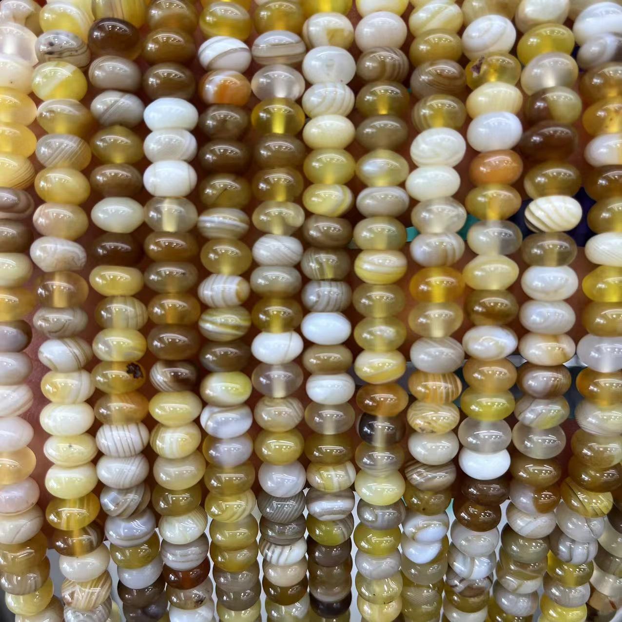 29:Yellow striped agate