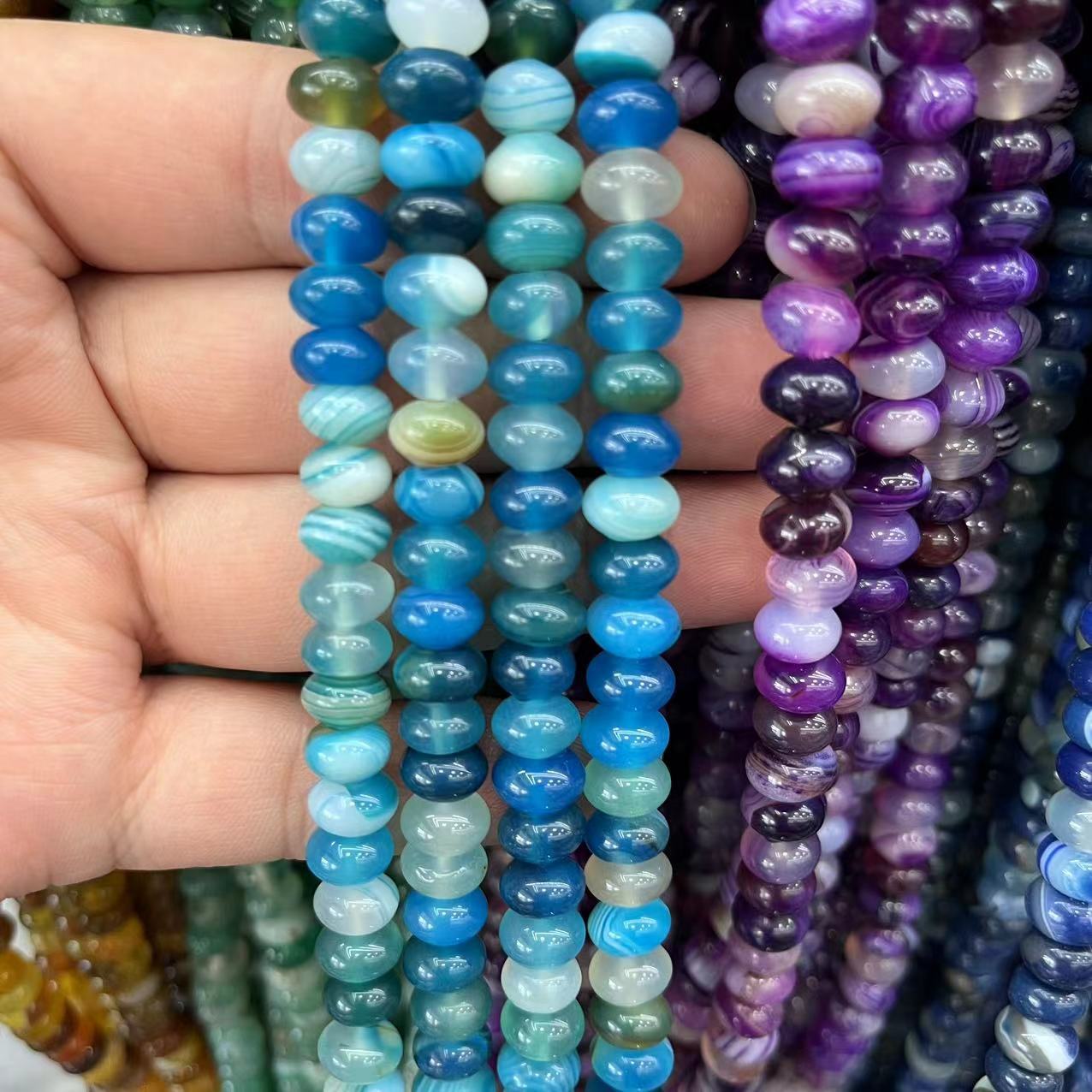 39:Sky blue striped agate