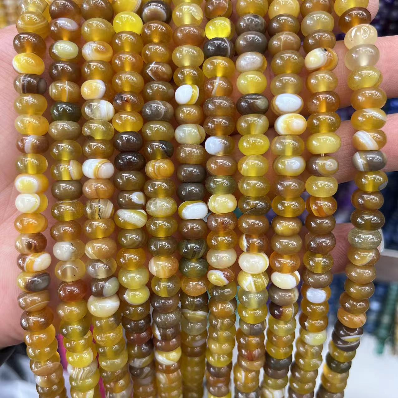 41:Yellow striped agate 1