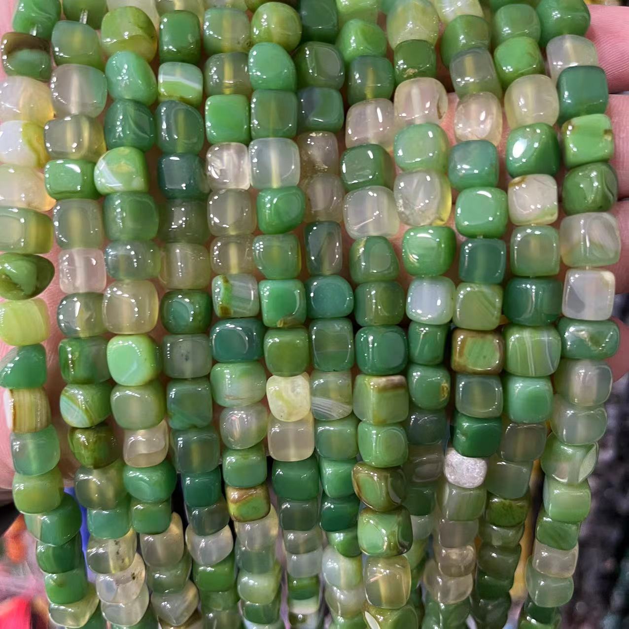 4:Green agate