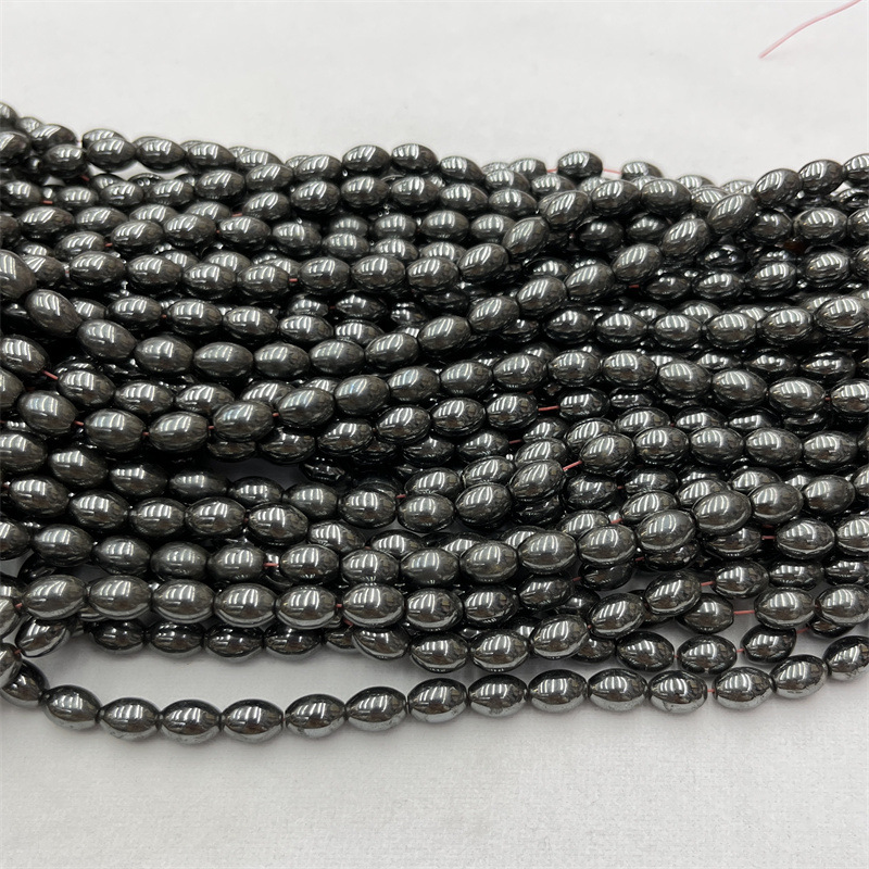 2:Natural black gallstone rice beads