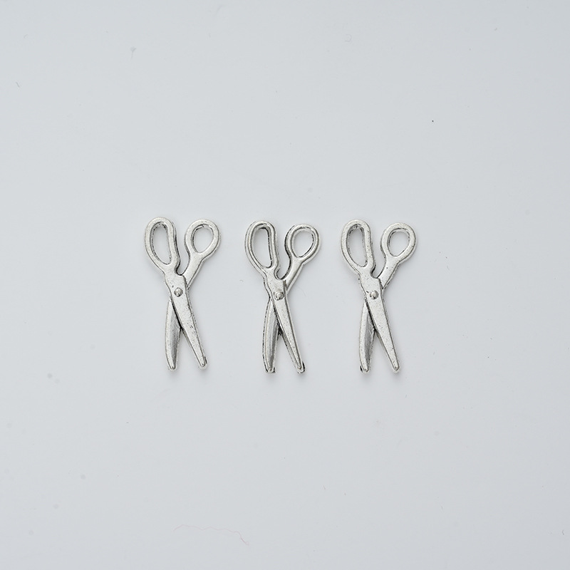 Scissors 17.5x9x1mm