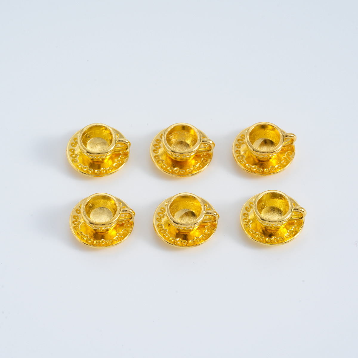 6:Coffee Mug 14x 14x 8mm Gold