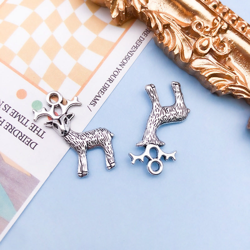 3:Christmas deer 20x24mm-4002/1.4g