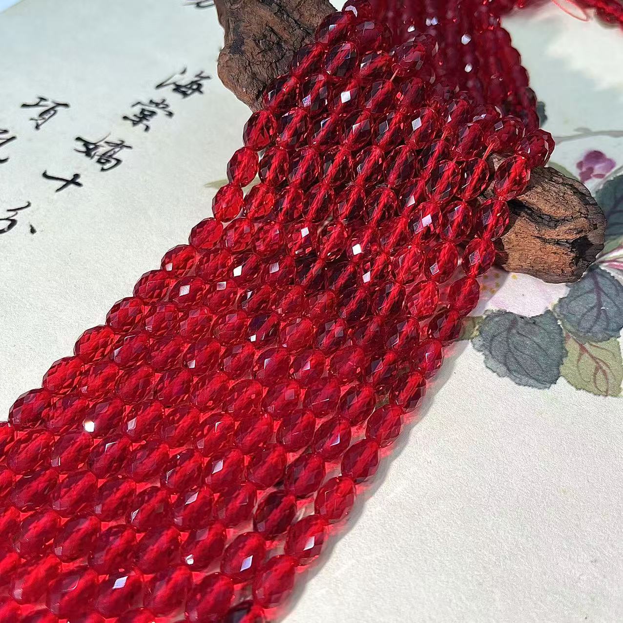 red 6x8mm (about 45 pieces)