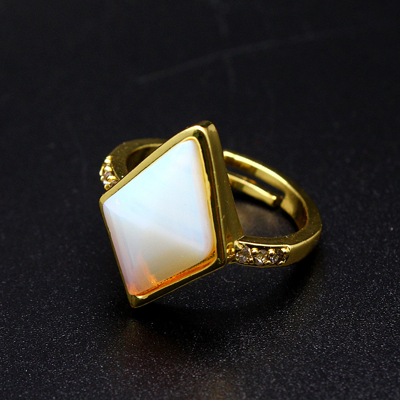 2 海のオパール