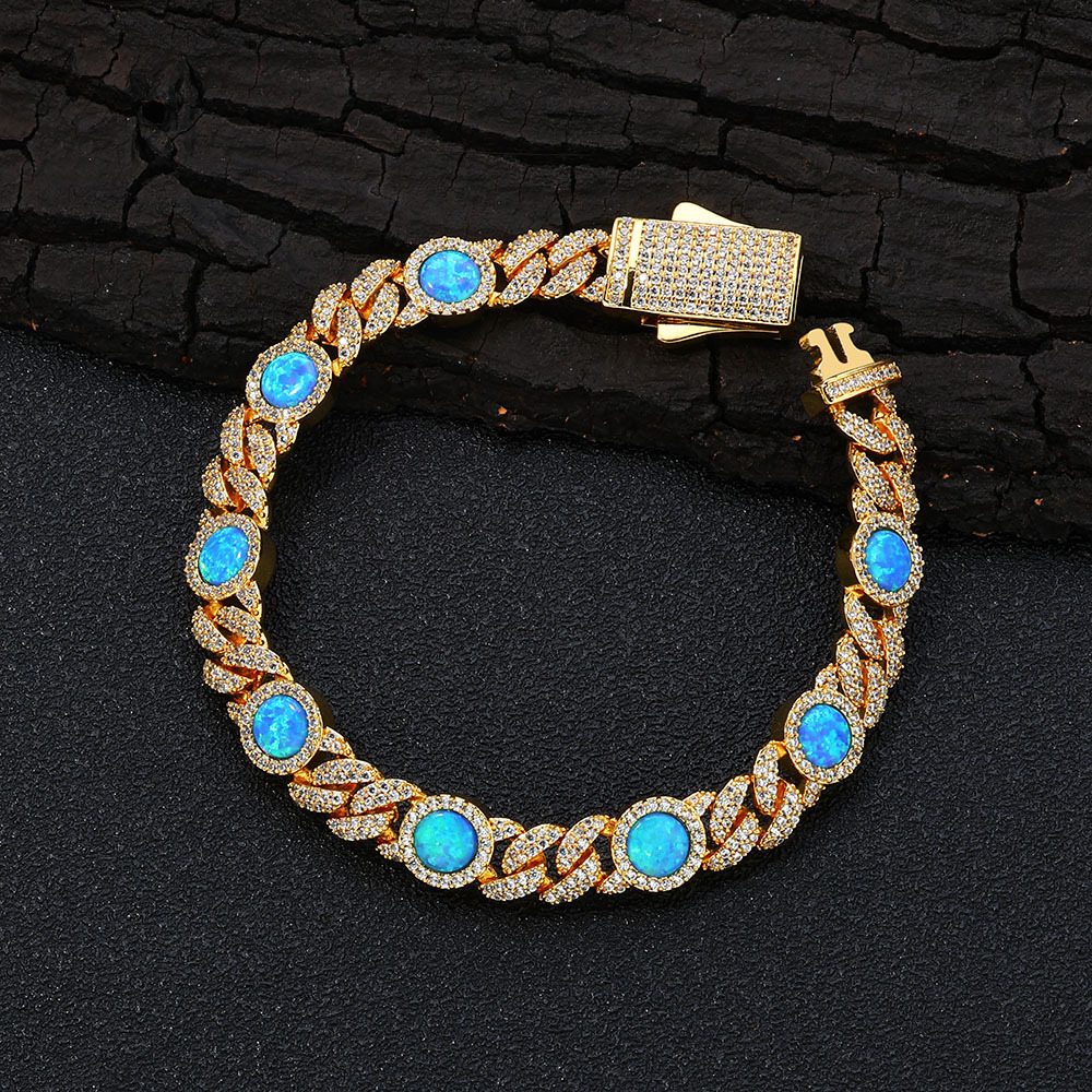 Gold  Bracelet 7inch (length 17.78cm)