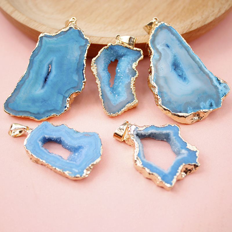 3:Gold-plated blue without chain