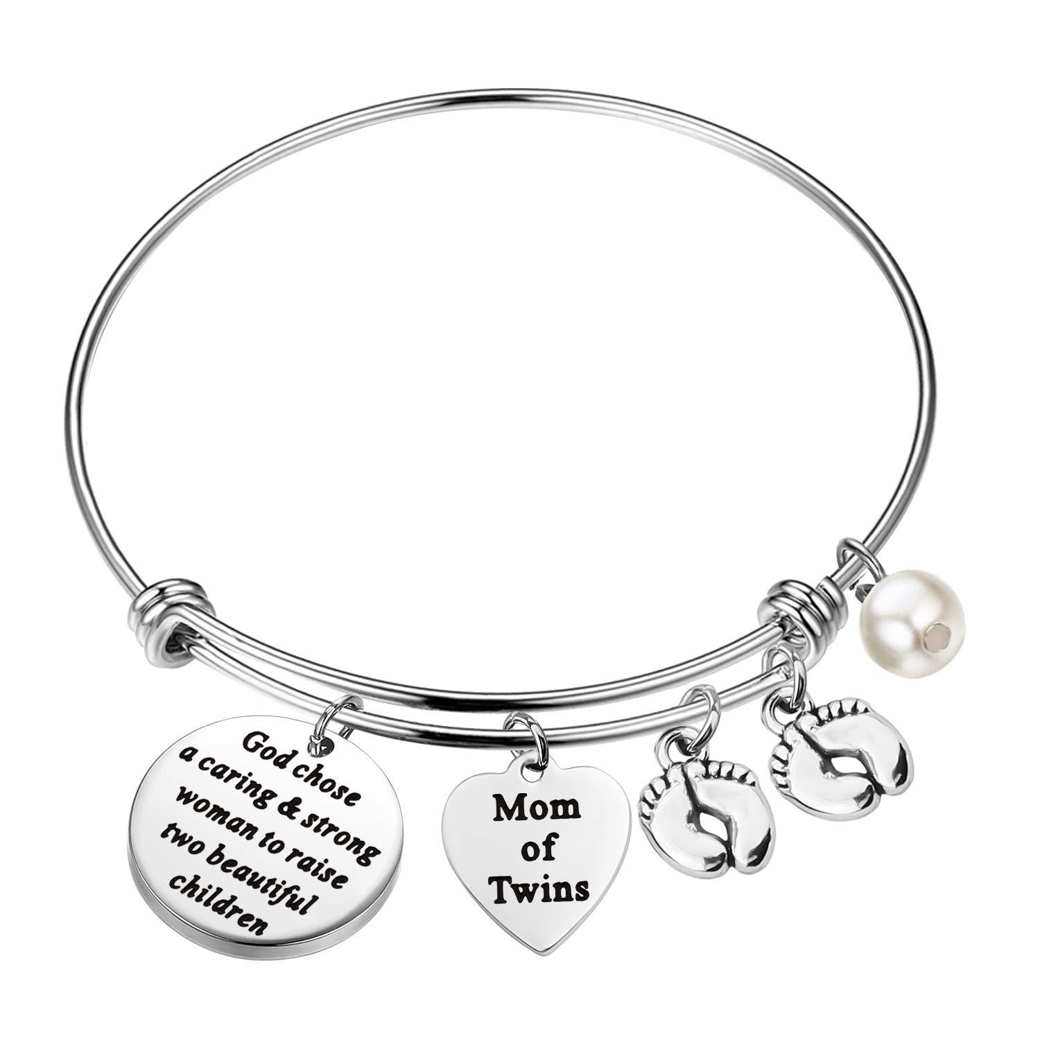 8:Foot love round pendant   Mom lettering