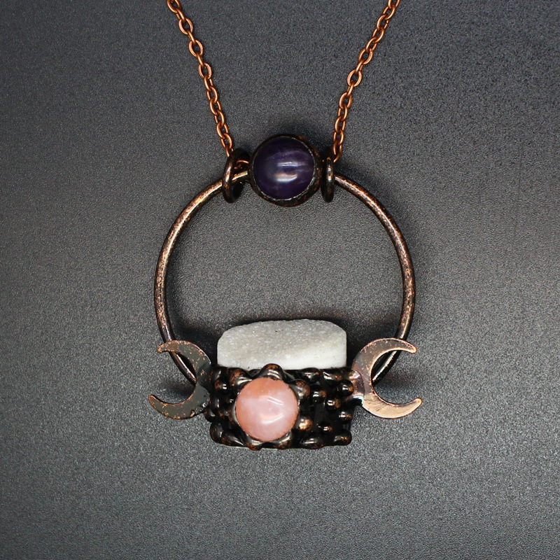 3:White Crystal Tooth Necklace 43X47X27MM