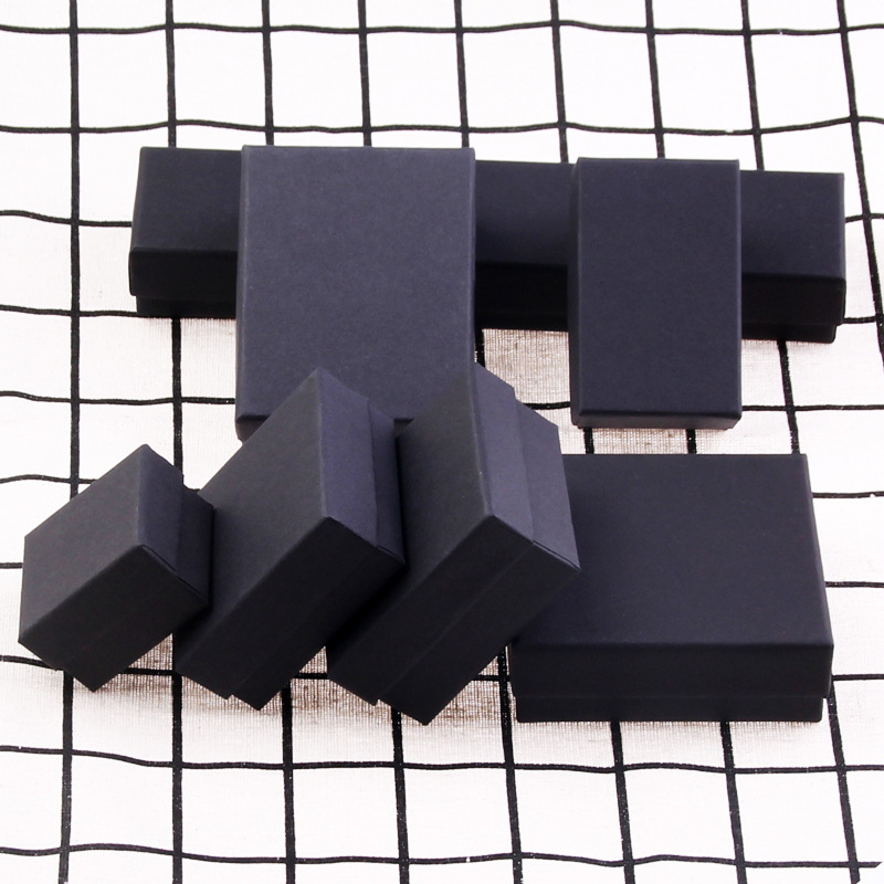 Black kraft paper; 5x 5x 3cm with sponge 5x5x3cm