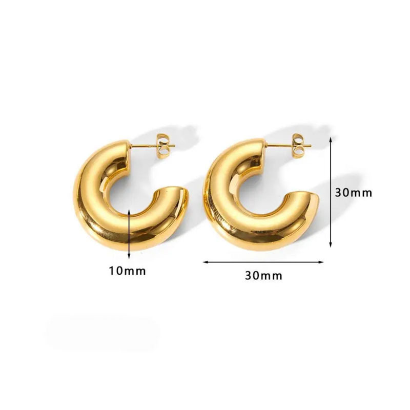 2:3cmC ear ring