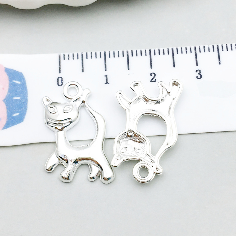 1 bright silver cat 22*14mm-1.2g-20651