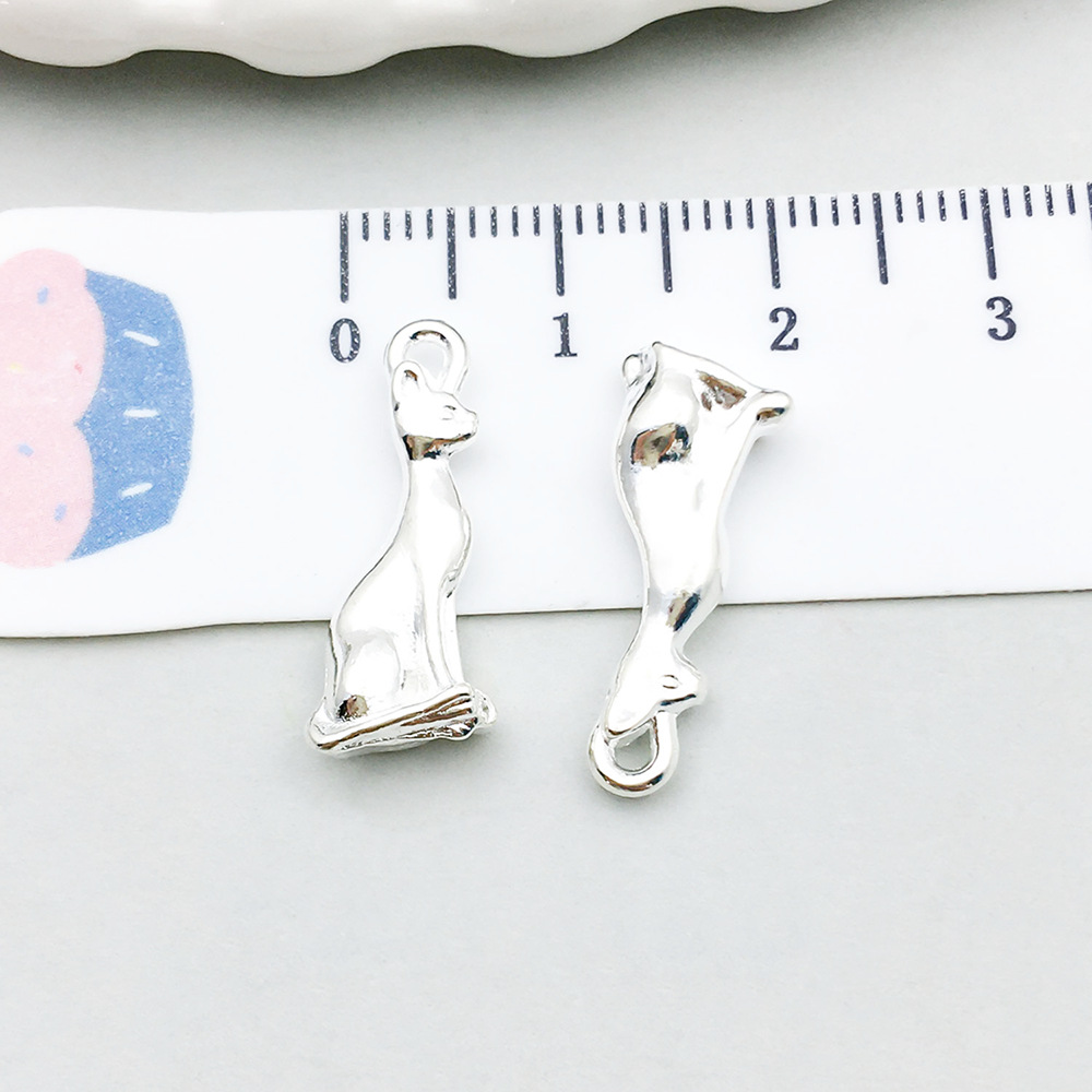 1 bright silver cat 19*8mm-1.1g-20652