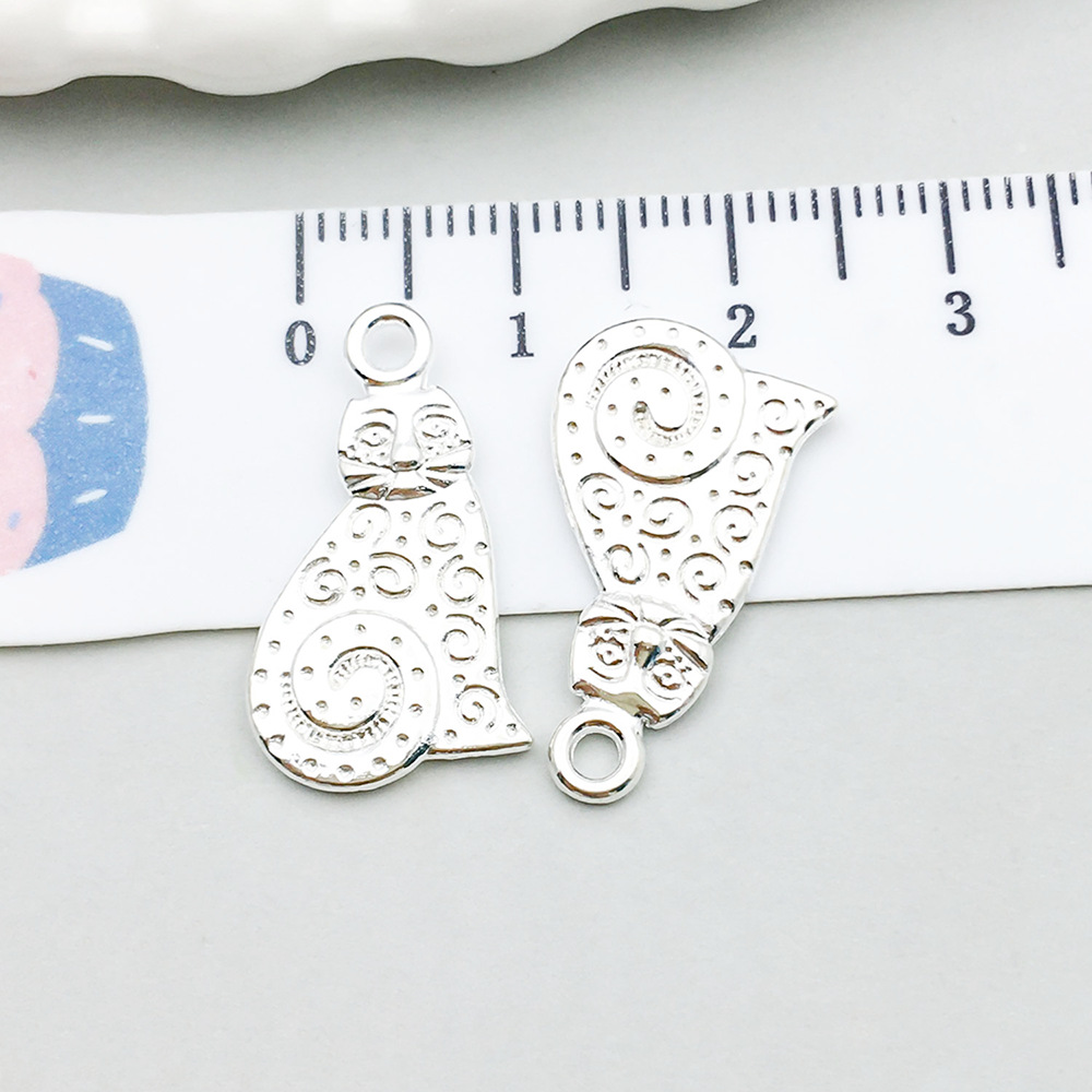 1 bright silver circle cat 21*12mm-1.3g-20653