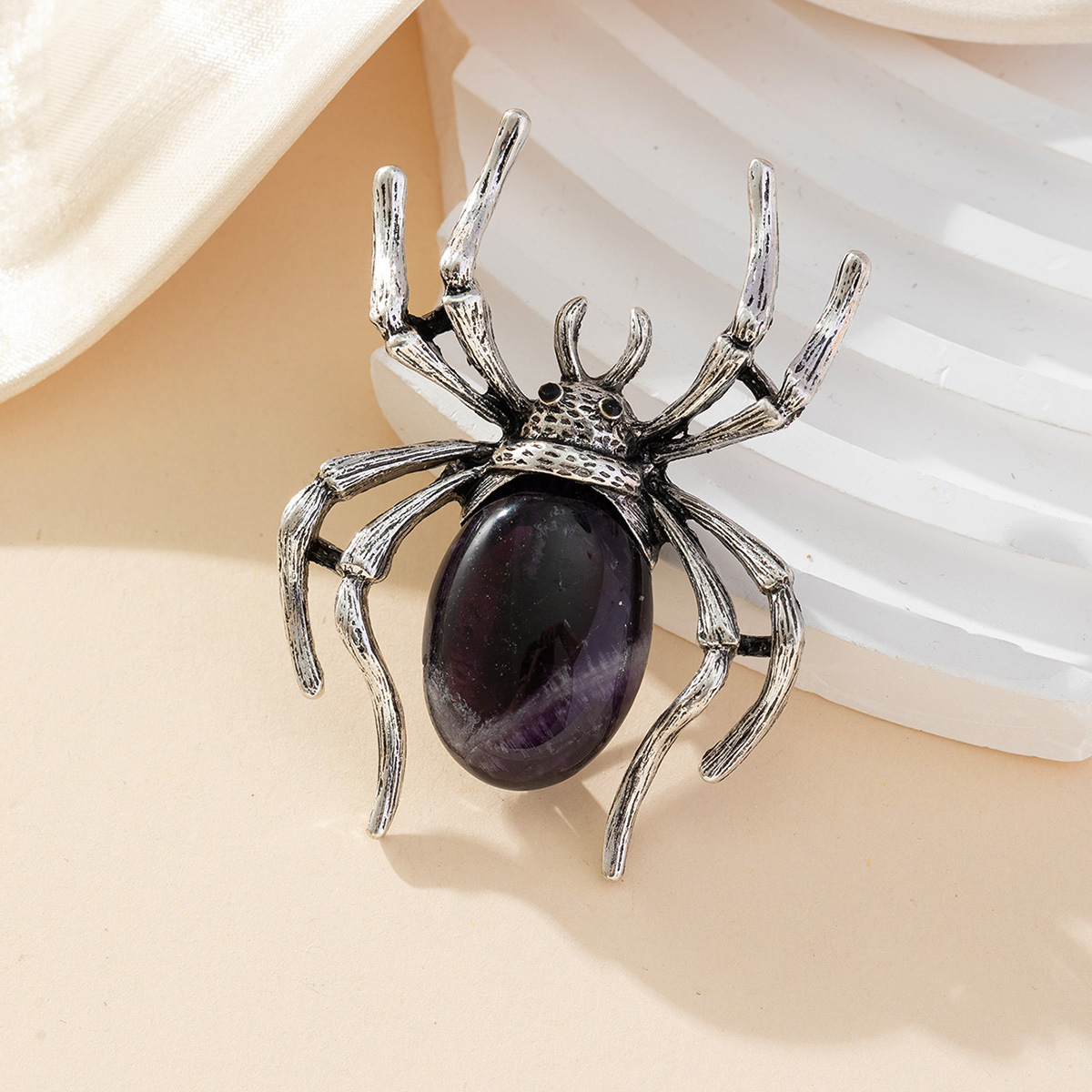 16:C10578-15 natural amethyst