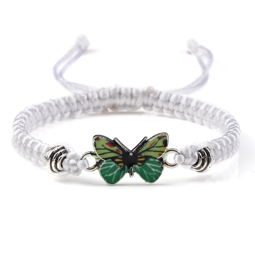 8:White line green butterfly