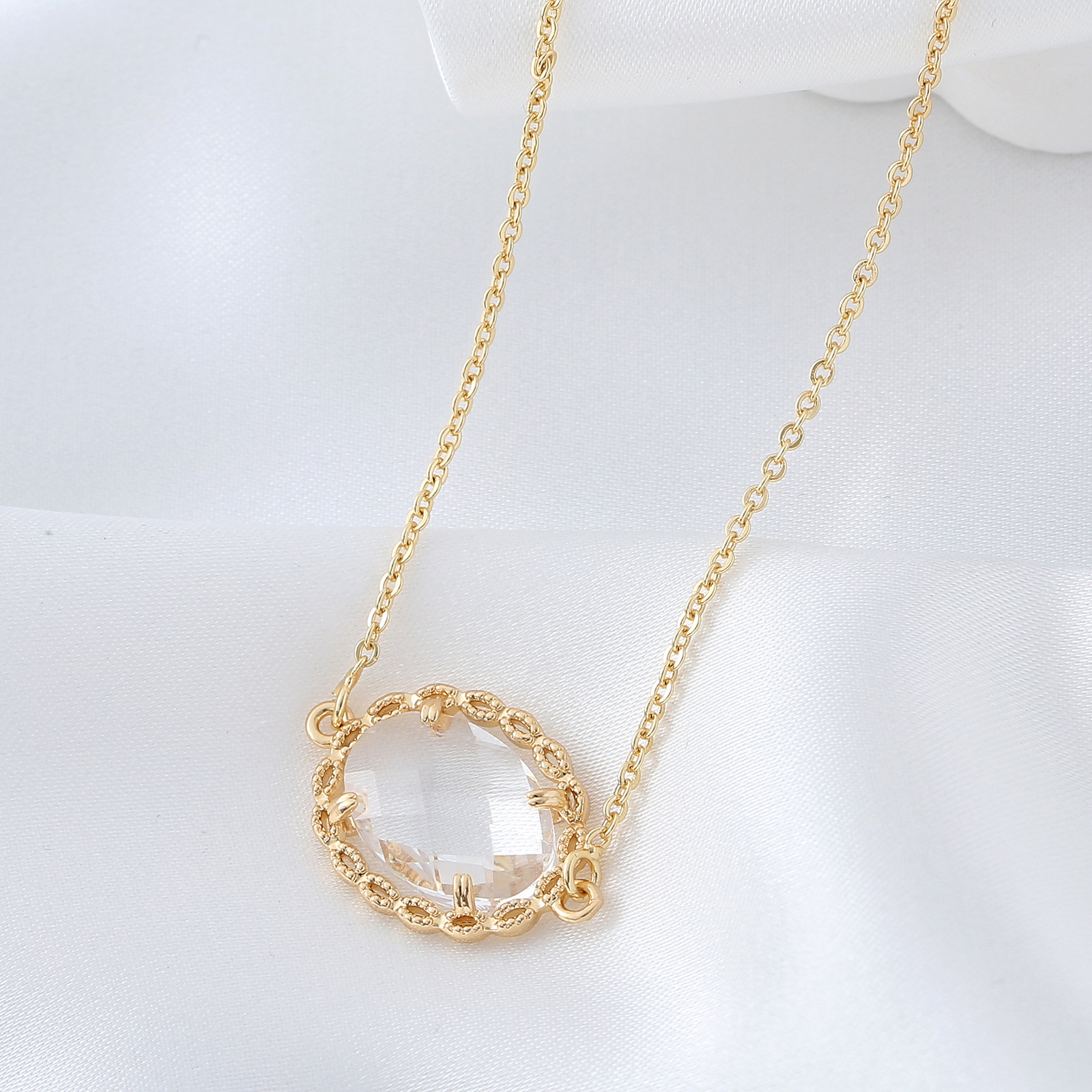 Milky white naa01-3 Necklace