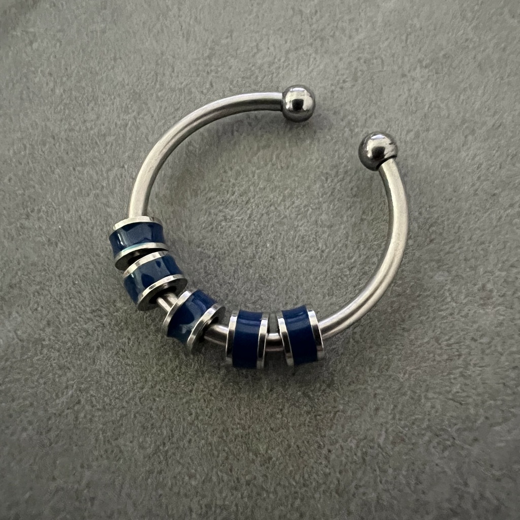 6:Monochrome glaze blue