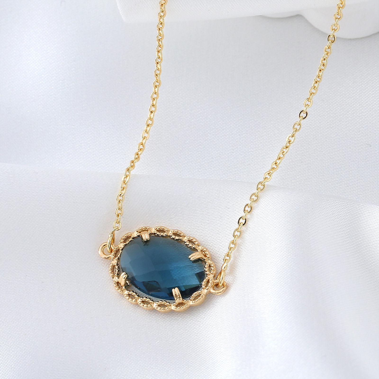 Blue gray naa01-7 Necklace