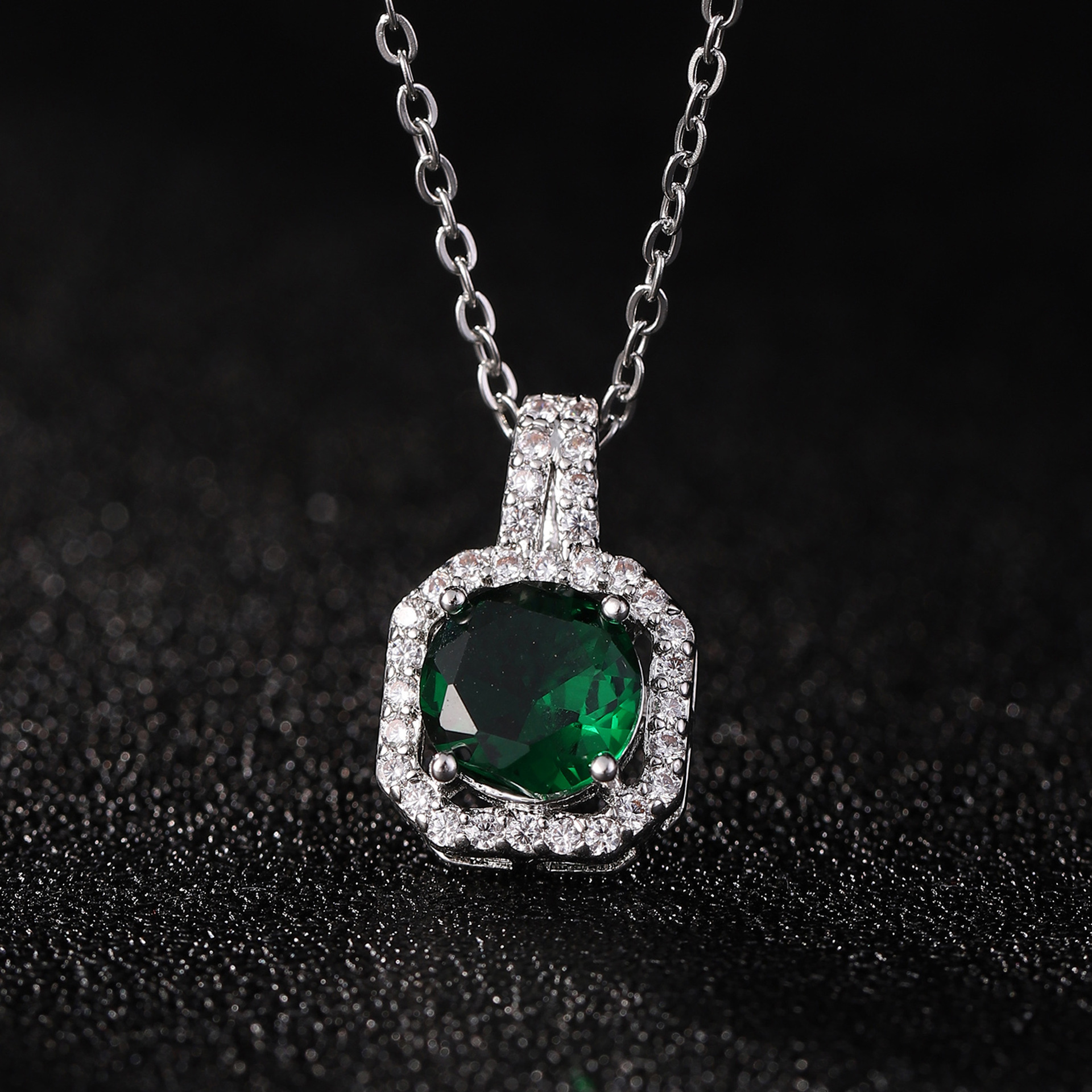 11:Dark green (single pendant)