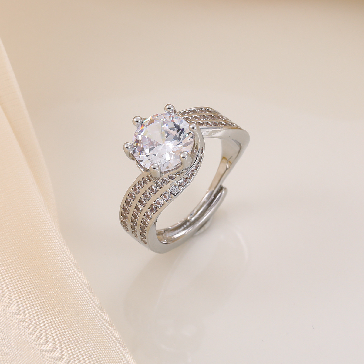 1:Platinum White Zirconium