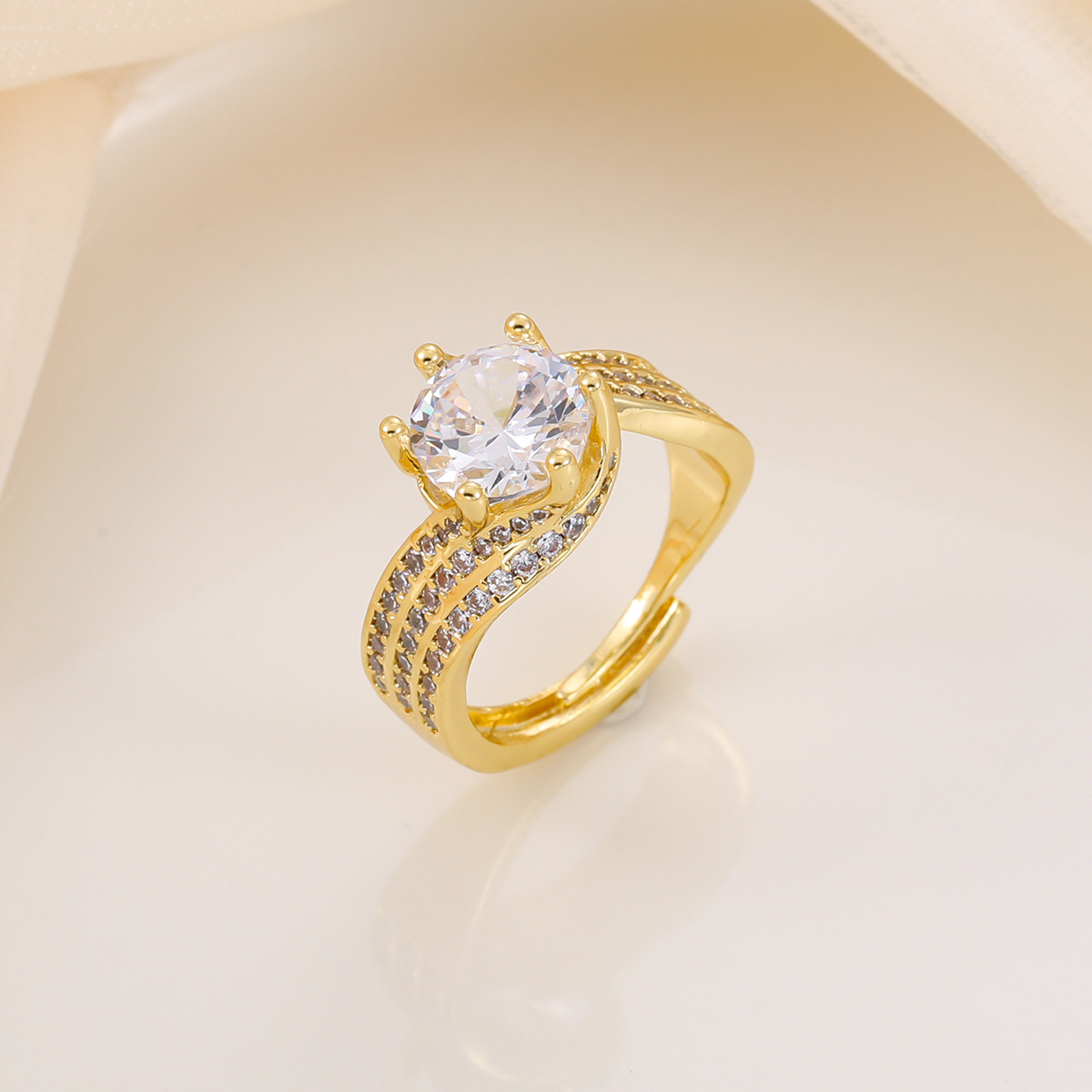 3:Gold White Zirconium