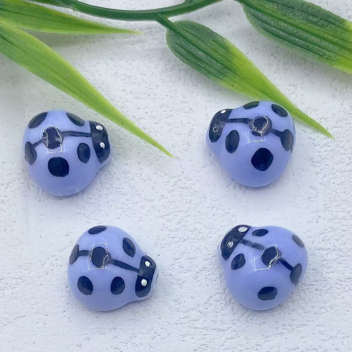 8:Light blue