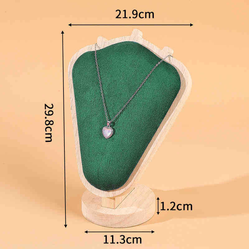 12:Goat corner necklace stand green large