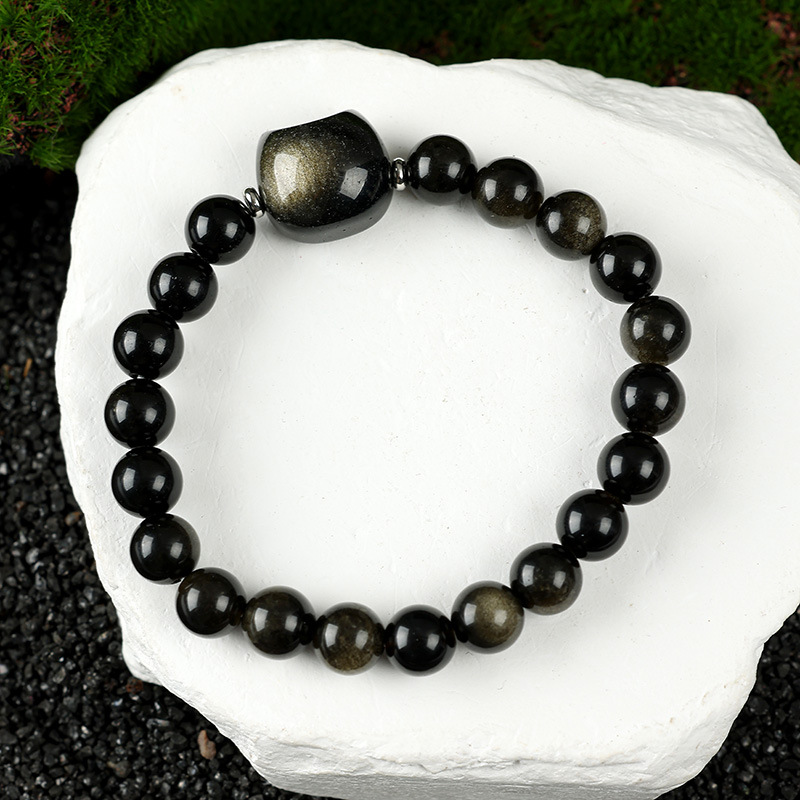 15:A silver obsidian