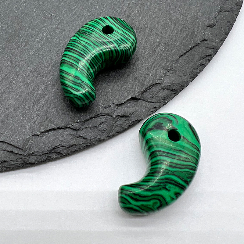 One malachite (synthetic)