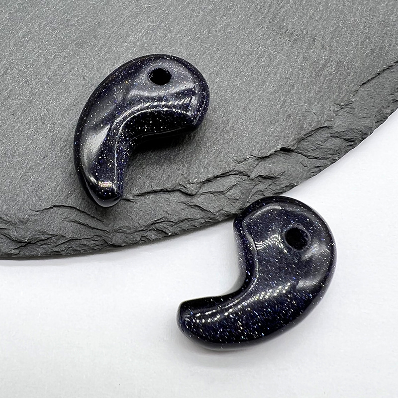 One blue gold sand (synthetic)